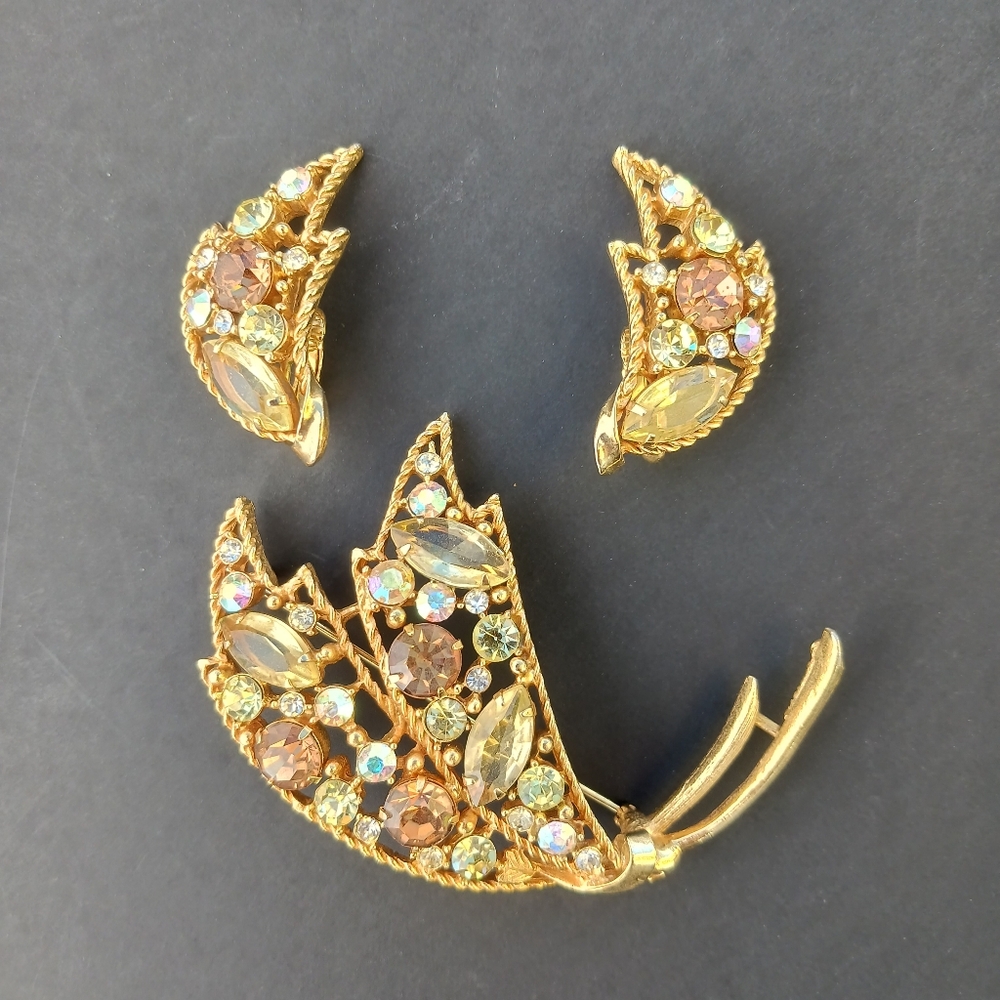 VTG Falling Leaves Brooch Earrings Set Signed Gold Mid-century Aurora Sparkle